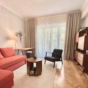 https://valmor-avenue-vintage-chiq-by-homeful.hotels-lisbon-portugal.com