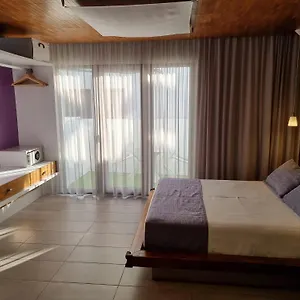 https://apartamentos-el-arrecife.es-andalucia.com